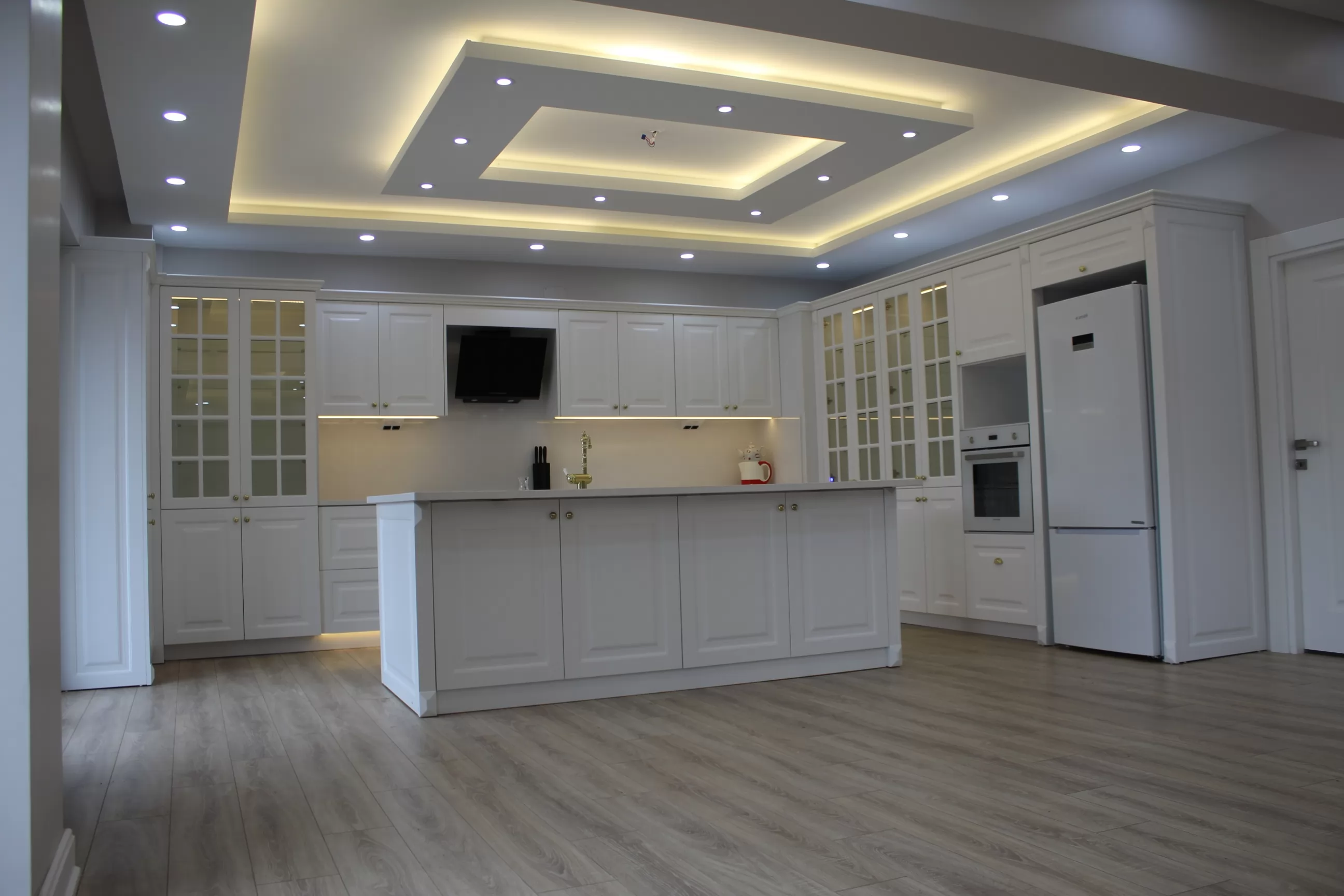 Doğanın Sıcaklığıyla Ev Dekorasyonunda Fark Yaratan Çorum Ceviz Mobilya ve GM Ahşap